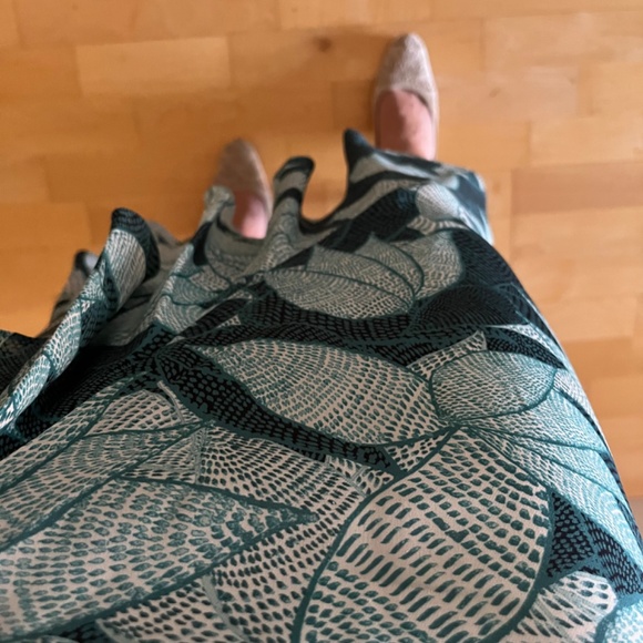 PARKER Mackenzie 100% Silk Dress in Palm Breeze (NWOT) - Picture 1 of 16